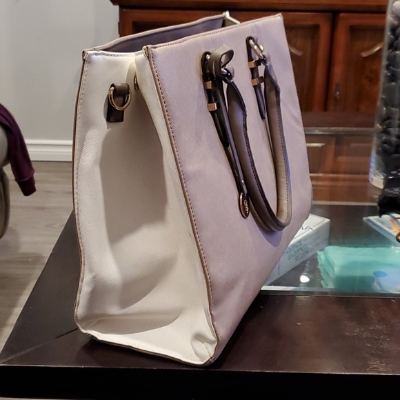 Large Tote - Picture 2 of 3